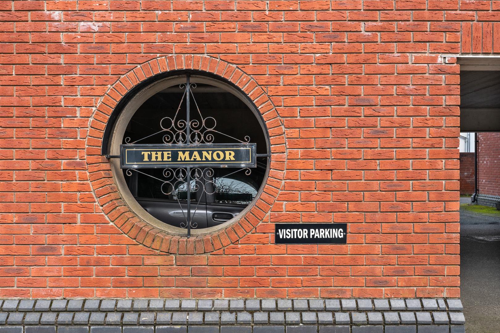 Apt 4 The Manor 1 Belmont Church Road